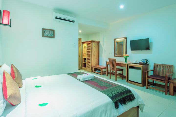 Room 32 of 86