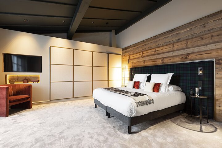 Room 32 of 135