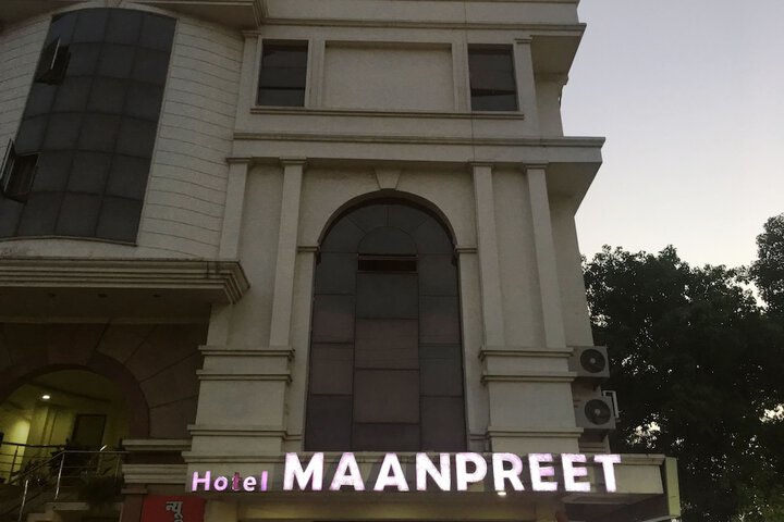 HOTEL MAANPREET