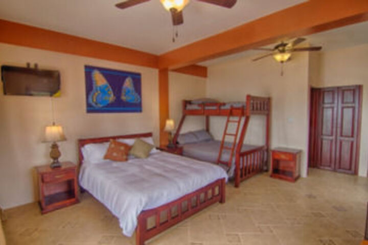 Room 19 of 32
