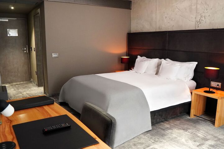 Room 7 of 52