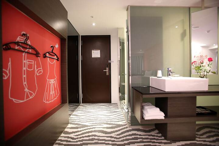 Room 40 of 60