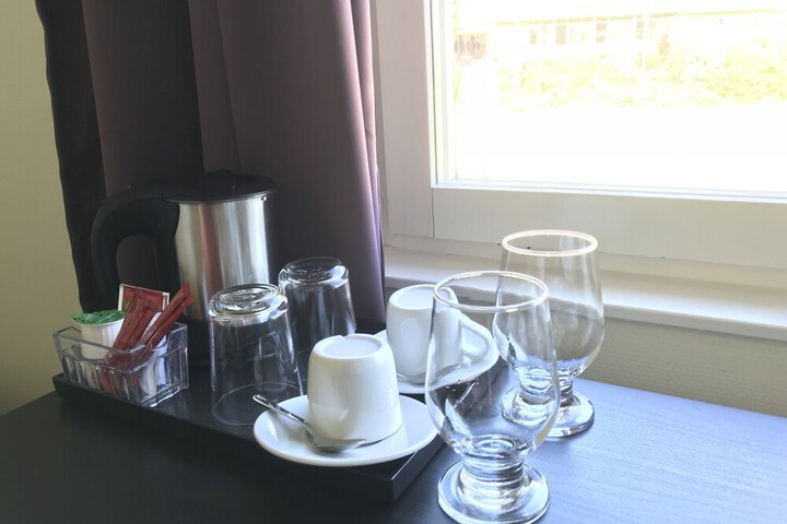 Room 27 of 84