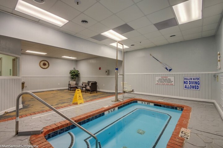 Hotel with Pool