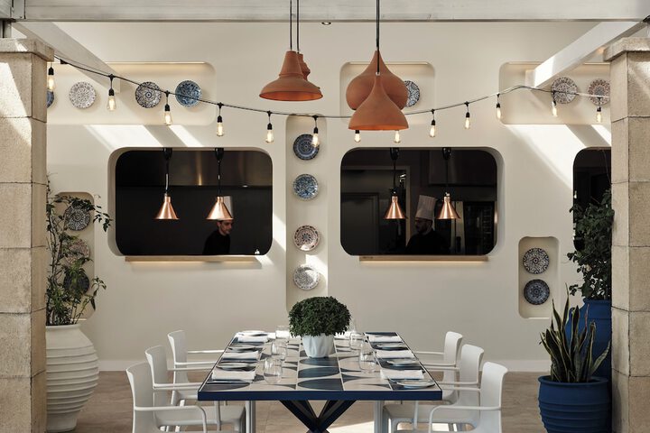 Dining 98 of 153
