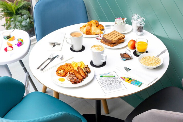 Breakfast/Coffee Service 37 of 74