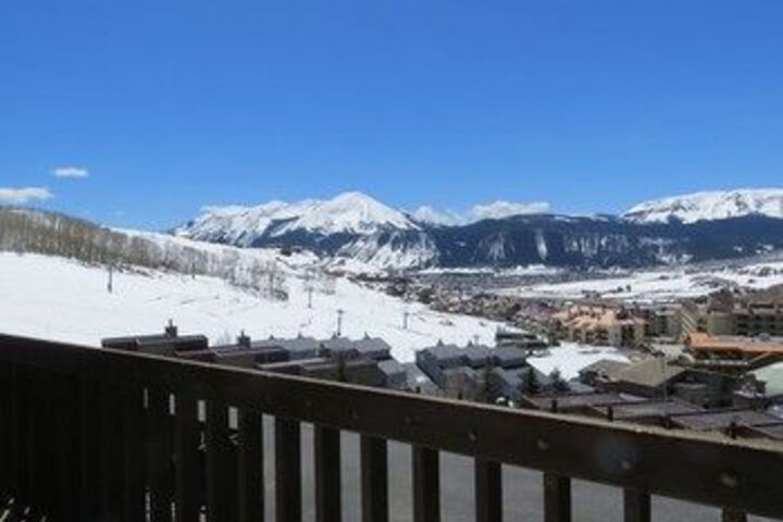 Columbine Condominiums by Crested Butte Lodging