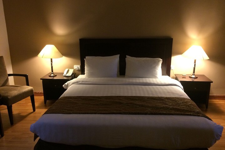 Room 7 of 17
