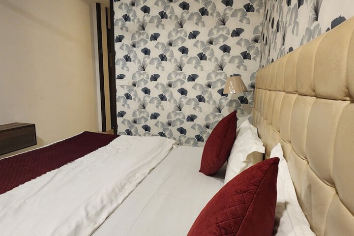 Room 44 of 48