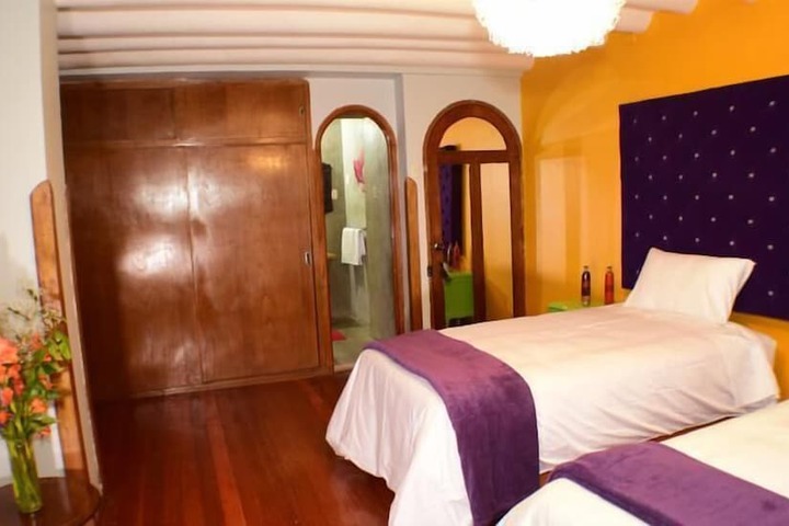 Room 14 of 28