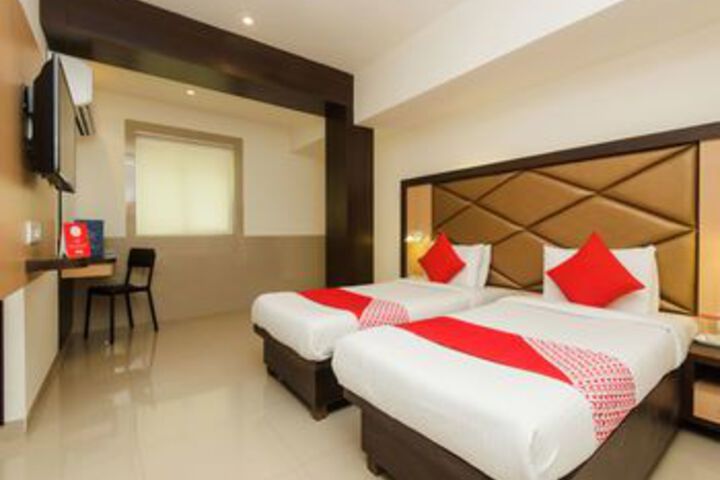 Room 13 of 26