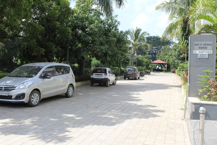 Property Grounds 24 of 33