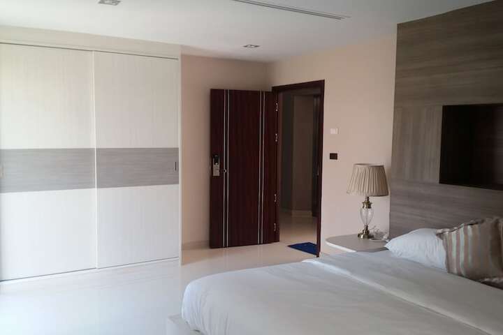 Room 4 of 53