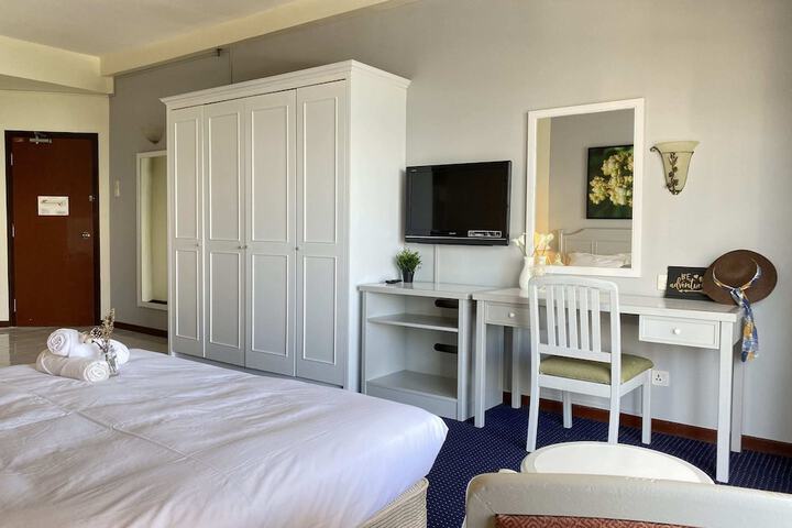 Room 47 of 650