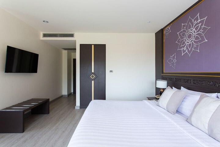 Room 18 of 84