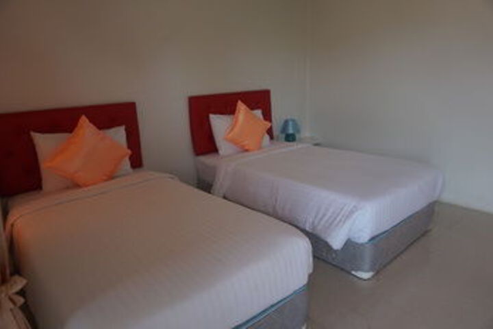 Room 14 of 22