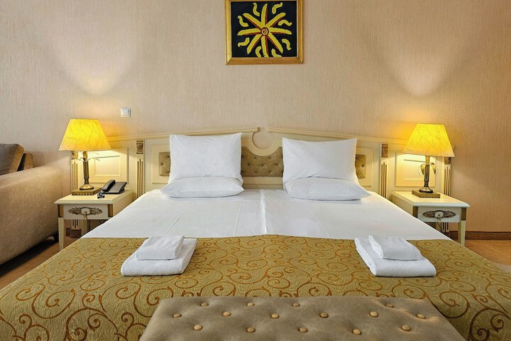 Room 39 of 147