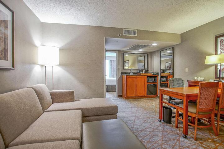 Room 40 of 52