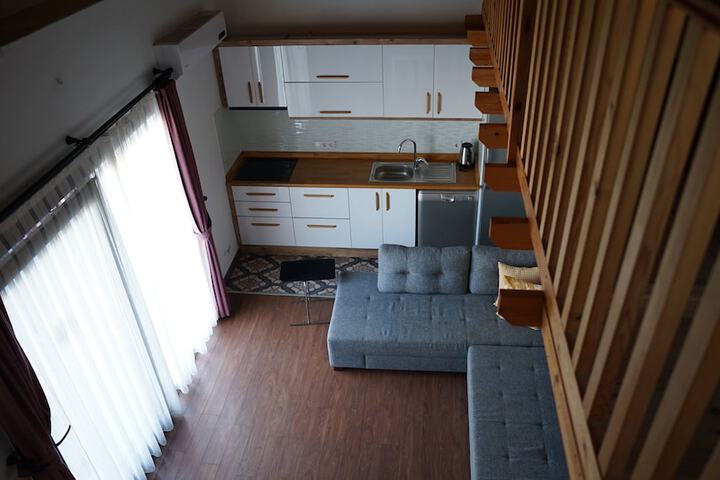 Room 84 of 139