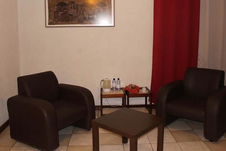 Room 9 of 34