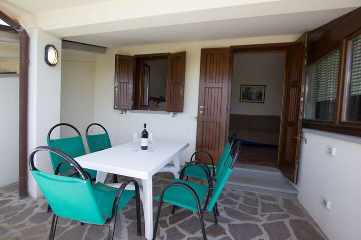Terrace/Patio 9 of 33
