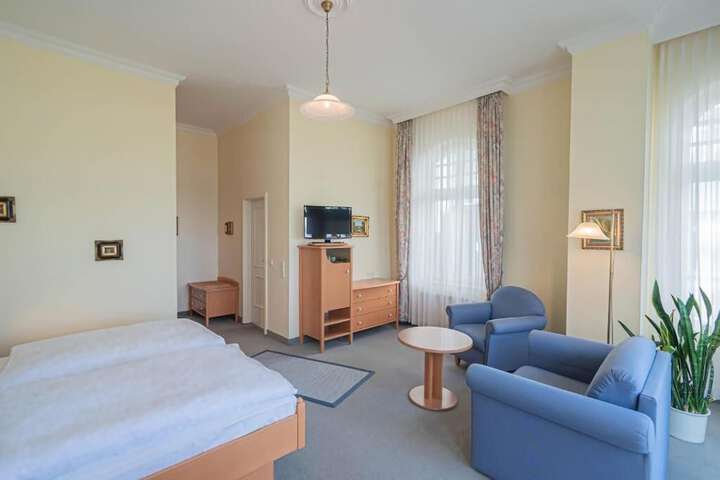 Room 12 of 71