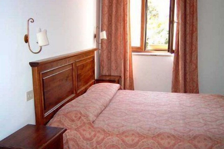 Room 22 of 72