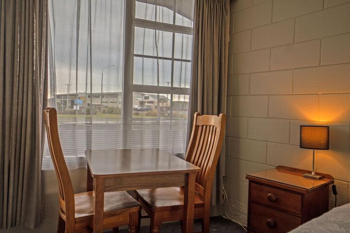 Room 52 of 95
