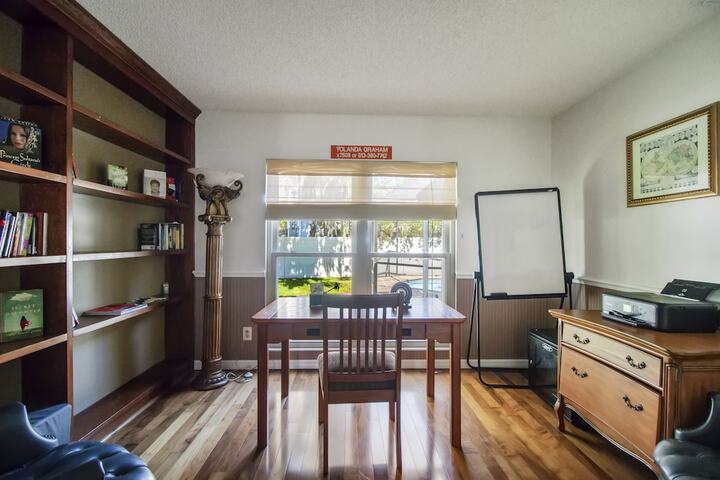Room 14 of 22