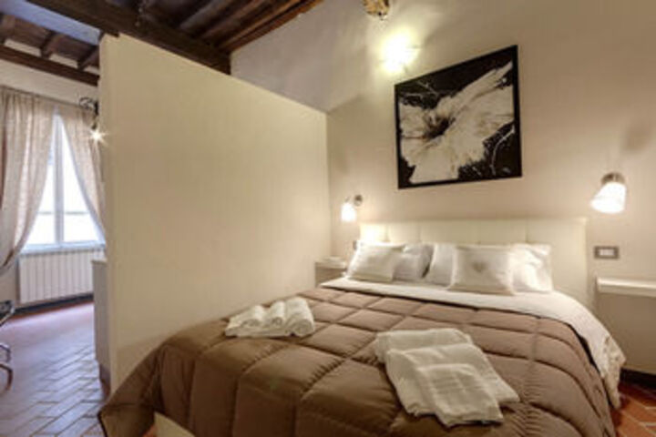 Room 28 of 71