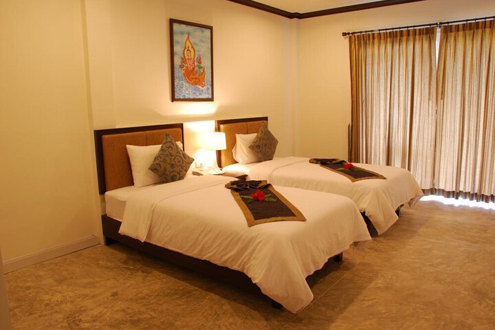 Room 9 of 43