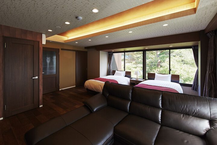 Room 7 of 21