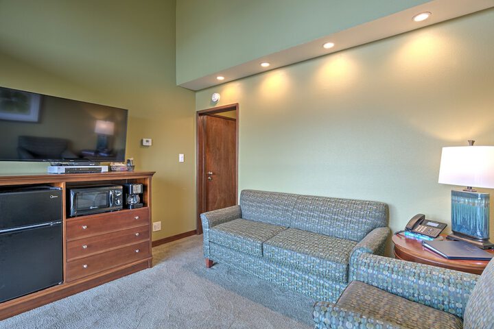 Room 18 of 124