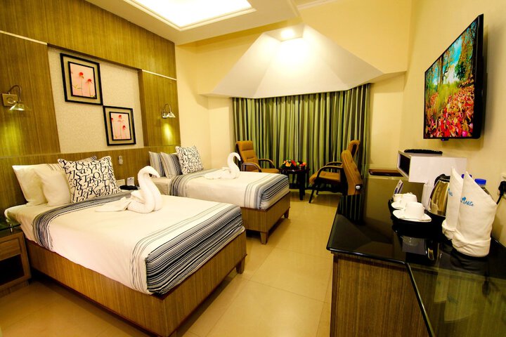 Room 12 of 35