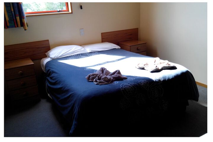 Room 11 of 25