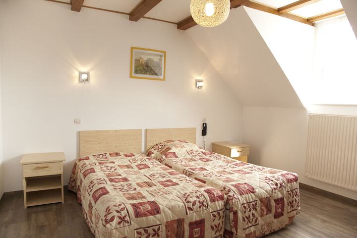 Room 3 of 23