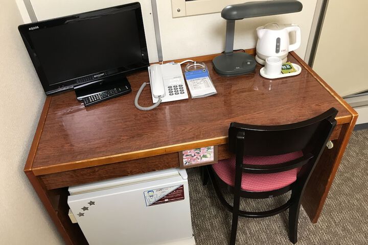 Room 7 of 15