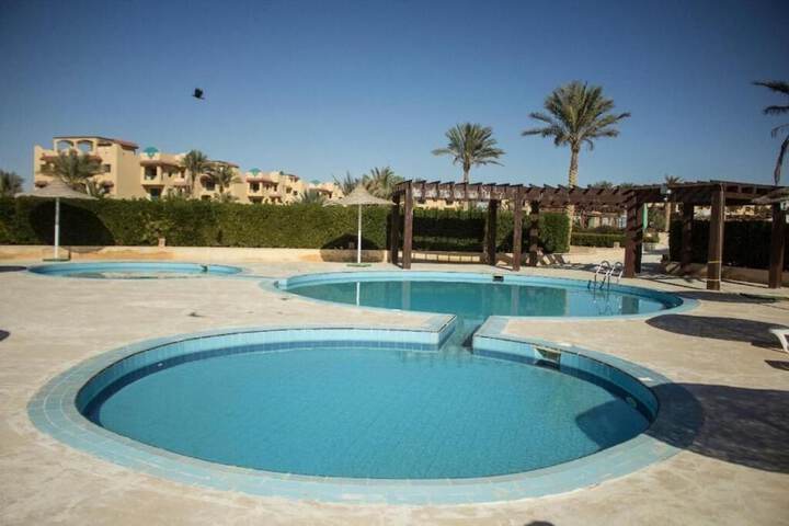 Pool 34 of 142