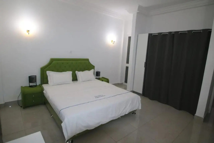 Room 7 of 23