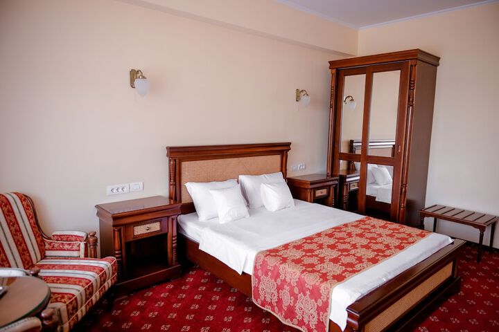 Room 20 of 44