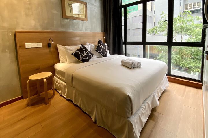 Room 17 of 48