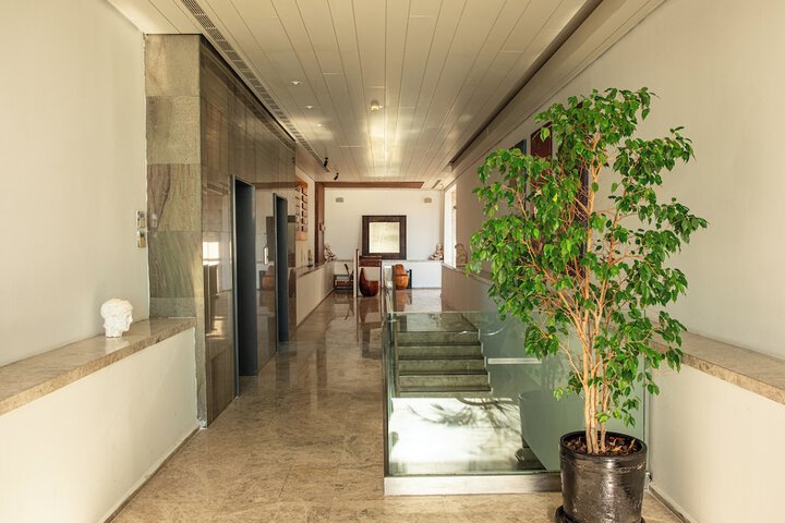 Hotel 152 of 180