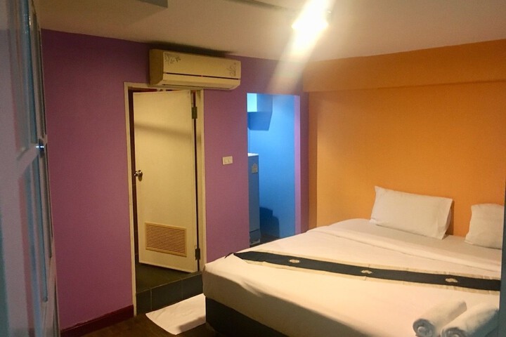 Room 22 of 44