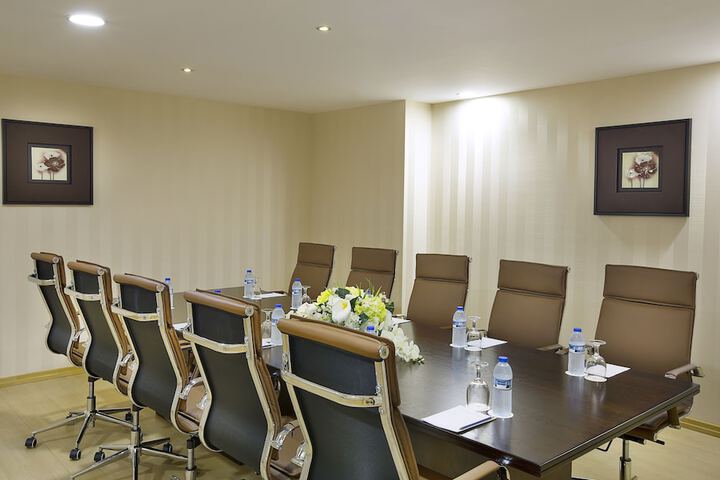 Meeting facility