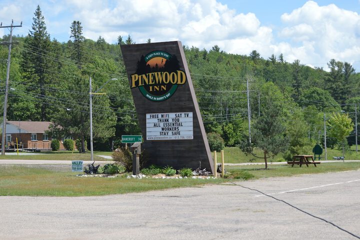PINEWOOD INN