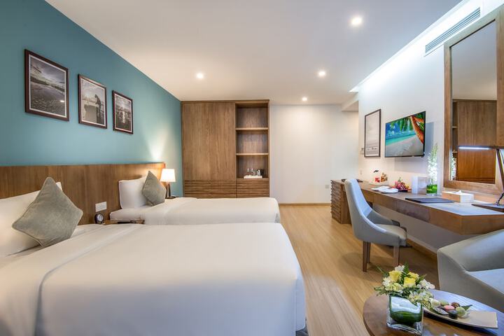 Room 15 of 109