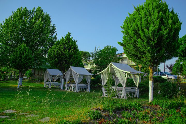 Hotel Exterior 21 of 28
