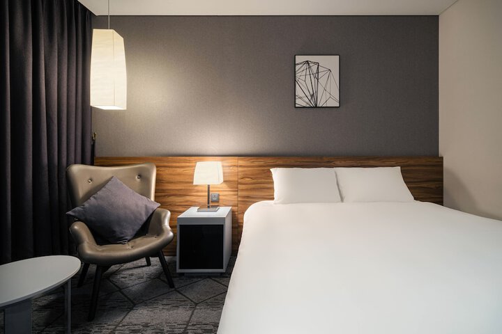Room 17 of 79