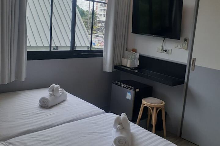 Room 60 of 117