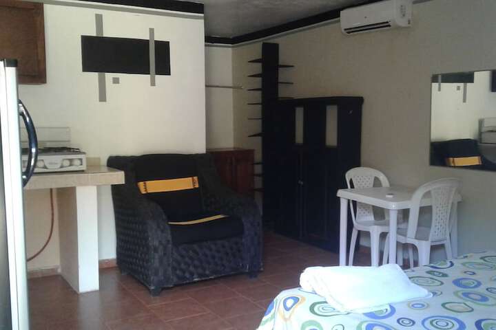 Room 7 of 32